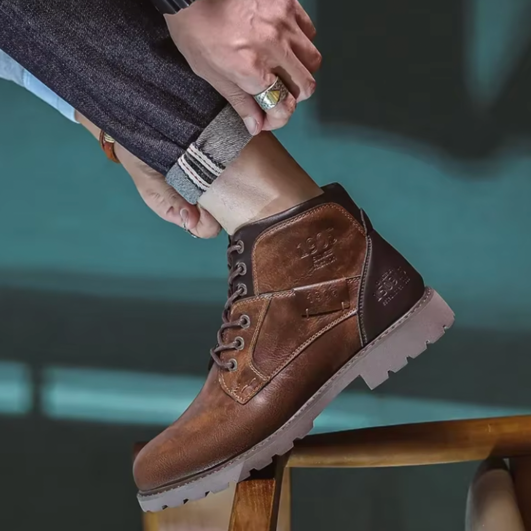 Noventis | Vintage Men's Boots